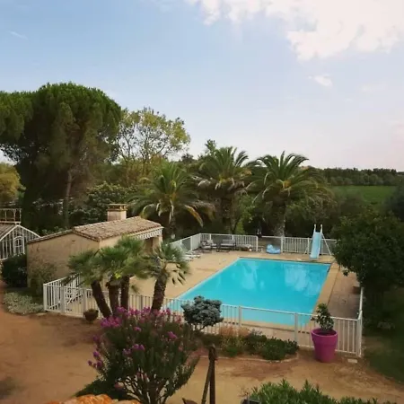 Domaine De Paragual *